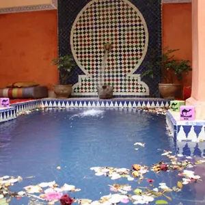 Le Dromadaire Bleu By Weekome Bed and breakfast